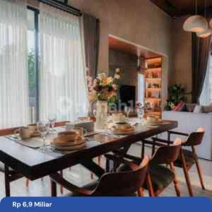 For Sale Rumah Mewah Kondisi Baru 4 Lantai di Pusat Jakarta Jarang Ada , tersedia melalui melalui situs Rumah123