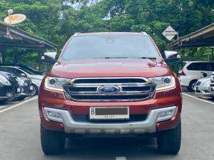 Jual bekas Ford Everest Titanium 2016 Merah,lokasi di Jawa Barat