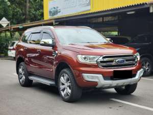Jual bekas Ford Everest Titanium Plus 2016,lokasi di Jakarta DKI