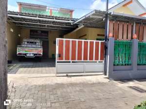 harga tanah, BU dijual rumah 2lantai belakang BCA kusumanegara kodya lokasi di kampung tahunan umbulharjo selatan pom bensin kusumanegara, tersedia melalui melalui situs Olx