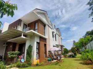 Hoek Burgundy Siap Huni Summarecon Bekasi m158ps , tersedia melalui melalui situs Olx