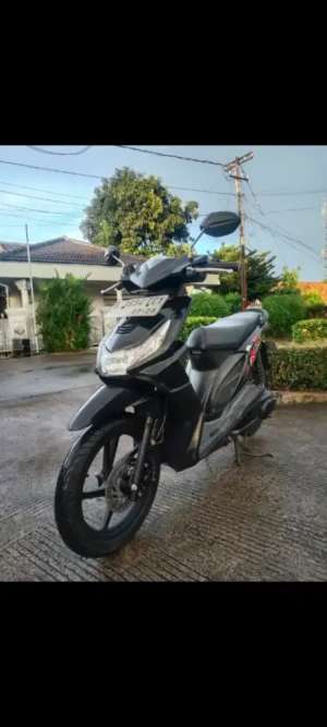 Jual bekas honda beat 2010 lengkap di ciracas,lokasi di Cibubur