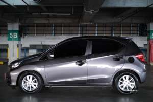 Jual bekas HONDA BRIO E 1.2 CVT AT 2022 ABU,lokasi di Jawa Barat