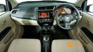 Jual bekas Honda Brio E Satya AT 2017 Abu-Abu,lokasi di Kota Tangerang Selatan