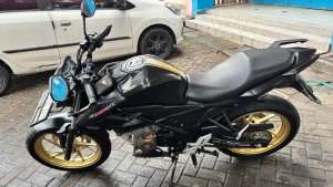 Jual bekas HONDA CB 150R Streetfire SE 2017,lokasi di Rawalumbu