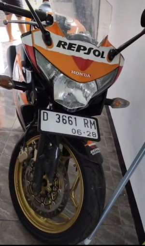 Jual bekas Honda CBR 250 muluusss,lokasi di Bandung