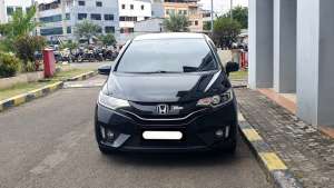Jual bekas Honda Jazz RS 2015 Hitam manual km 94ribuan tangan pertama dari baru,lokasi di Jakarta DKI