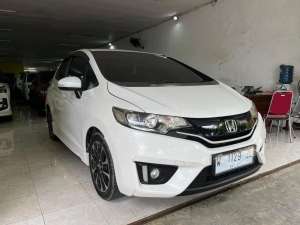 Jual bekas Honda Jazz RS CVT 2016 Putih,lokasi di Jawa Timur