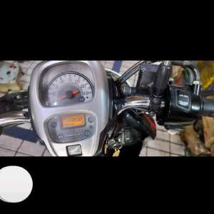 Jual bekas Honda Scoopy fi th 2018 km 1100 ban tebus,lokasi di Jakarta Timur