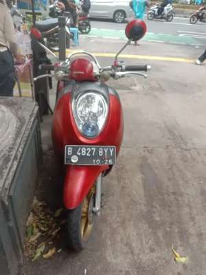 Jual bekas honda scoopy karbu,lokasi di Senen