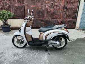 Jual bekas Honda Scoopy tahun 2011 mesin halus siap pakai.,lokasi di Cengkareng