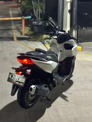 Jual bekas Honda Vario 160 ABS TAX ON,lokasi di Jatiasih