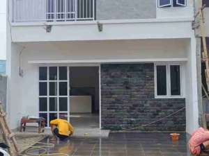 Hunian cluster kekinian 2lantai bangunan gagah dinding ful batamerah dijatibening lokasi strategis dekat stasiun LRT Jatibening , tersedia melalui melalui situs Olx