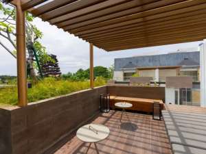 Inspired Bali design ekslusif elegan mewah siap huni fasilitas sekelas resort freeppn lokasi di Kebon Jeruk, tersedia melalui melalui situs Olx