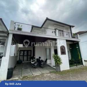 Jarang ada Rumah Modern Strategis Nego Di Garut Kota , tersedia melalui melalui situs Rumah123