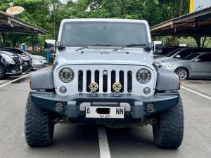Jual bekas Jeep Wrangler Sport Unlimited 2014,lokasi di Jakarta DKI