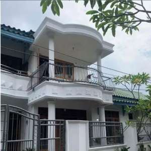 Jual Cepat Rumah 2Lantai Di Taman Kedaung Ciputat Tangsel , tersedia melalui melalui situs Olx
