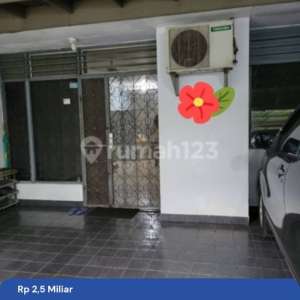 Jual Cepat Rumah Siap Huni di Jelambar Taman Mutiara SHM Nego Hubungi Saya , tersedia melalui melalui situs Rumah123
