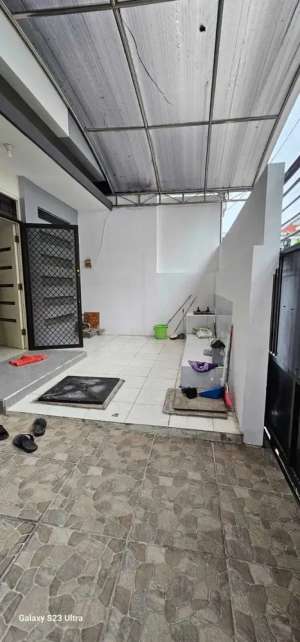 Jual Cepat Rumah Siap Huni Lebak Indah Town House 2lt , tersedia melalui melalui situs Olx
