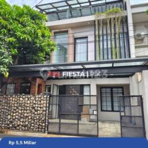 Jual Cepat Rumah Sunrise Garden 10x15 Siap Huni Utara , tersedia melalui melalui situs Rumah123