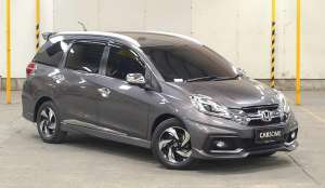 Jual bekas JUAL Honda Mobilio RS MT 2015 Abu-abu kilometer 42rb,lokasi di Jakarta DKI