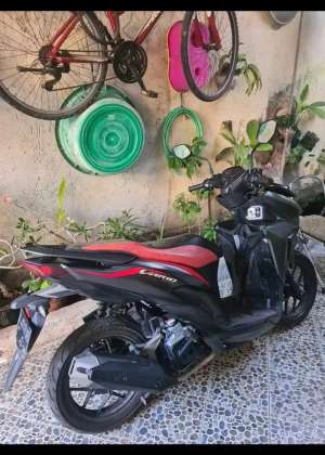 Jual bekas jual motor bekas vario 125 iss 2019,lokasi di Kuta Utara