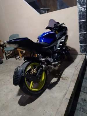 Jual bekas Jual Motor R15 V2,lokasi di Cibarusah
