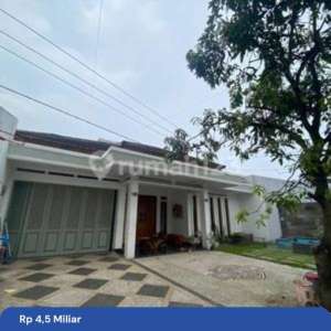 Jual Rumah Bandung Timur Mewah Strategis - Margahayu Rancabolang Depan Jalan Utama, Ada Kolam Renang , tersedia melalui melalui situs Rumah123