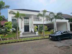 Jual rumah baru siap huni ada pool River park bintaro sektor 8 Tangsel , tersedia melalui melalui situs Olx
