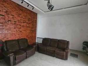 Jual Rumah Cakep Strategis Cipayung Jakarta Timur , tersedia melalui melalui situs Olx