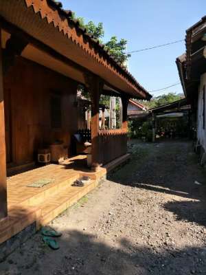 Jual Rumahdekat Candi Borobudur Jawa Tengah lokasi di Barepan, tersedia melalui melalui situs Olx