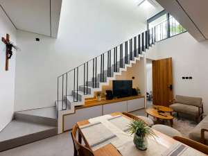 jual rumah di jl damai cocok untuk villa homestay utara UGM kentungan lokasi di jl kaliurang km, tersedia melalui melalui situs Olx