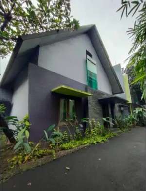 Jual Rumah di Prapanca Raya Kebayoran Baru Jakarta selatan , tersedia melalui melalui situs Olx