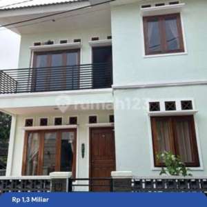 Jual Rumah di Villa Mutiara Serpong Modern Minimalis , tersedia melalui melalui situs Rumah123