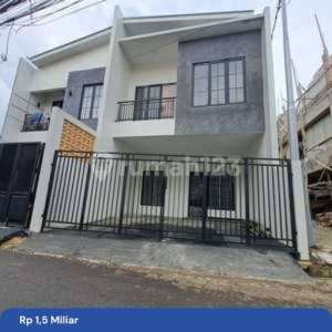 Jual Rumah Dijati Padang Pasar Minggu Jakarta Selatan , tersedia melalui melalui situs Rumah123