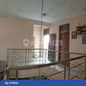 Jual Rumah Dkt Ruko , tersedia melalui melalui situs Rumah123