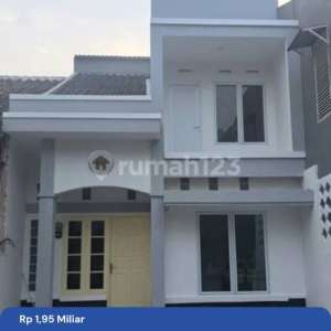Jual Rumah Elegan Siap Huni di Kalideres , tersedia melalui melalui situs Rumah123