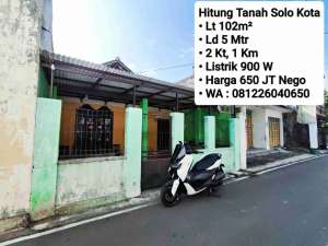 Jual Rumah Lama Hitung Tanah Area Solo Kota Banget, Dekat PARAGON MALL lokasi di Pasar Kliwon, tersedia melalui melalui situs Olx
