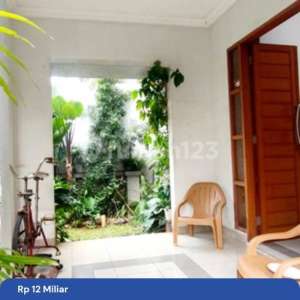 Jual Rumah Mewah Lt 233 M2 di Gandaria Harga Nego Sampai Deal , tersedia melalui melalui situs Rumah123