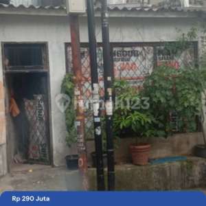 Jual Rumah Murah Dalam Komplek di Duri Kepa , tersedia melalui melalui situs Rumah123