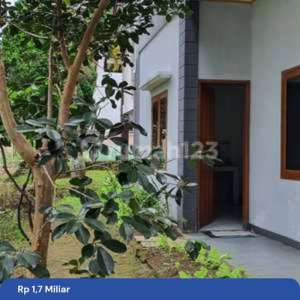 Jual Rumah Murah Sejuk 2 Lantai di Vila Istana Bunga Bandung , tersedia melalui melalui situs Rumah123