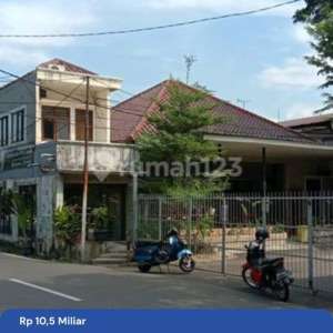 Jual Rumah Strategis Cocok untuk Cafe atau Kantor , tersedia melalui melalui situs Rumah123