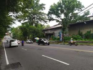 jual tanah dan gudang abiantuwung tabanan lokasi di Mengwi, tersedia melalui melalui situs Olx