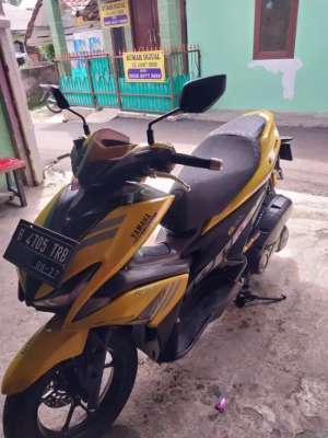 Jual bekas jual yamaha aerox th 2017 lengkap,lokasi di Pasar Minggu