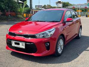 Jual bekas Kia Rio 1.4 AT 2017 Merah,lokasi di Jawa Barat