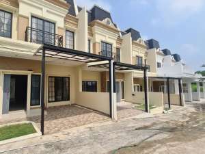 KPR DIBANTU ACC Rumah Dijual Jagakarsa. UNIT BARU, Jalan utama , tersedia melalui melalui situs Olx