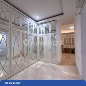 Luxury House Kebayoran Baru - 1000m Marmer Premium, Paviliun , tersedia melalui melalui situs Rumah123