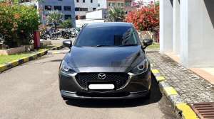 Jual bekas Mazda 2 Sedan 2022 Abu-abu matic siap pakai,lokasi di Jakarta DKI