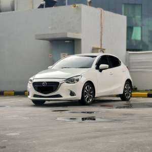 Jual bekas Mazda 2R Skyactiv 2017 - Matic AT,lokasi di Jakarta DKI