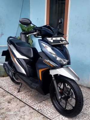 Jual bekas menerima dan membeli beat 2023 tua muda,lokasi di Tebet